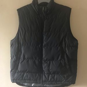 St. John’s Bay Black Zip Up Vest M